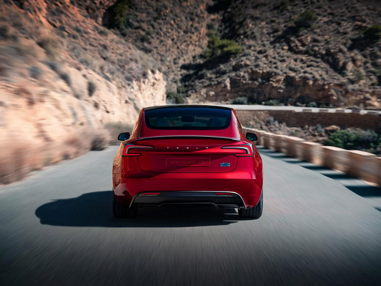 Представлена самая мощная Tesla Model 3: 510 л.с., адаптивная подвеска и динамика на уровне Porsche 911 GT3 RS